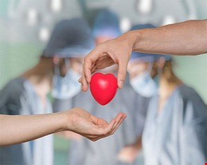 دانلود پاورپوینت پرستاری و پزشکی در مورد پیوند قلب